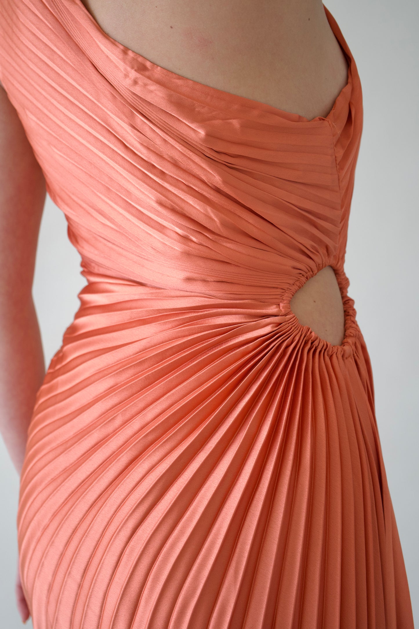 Vestido Midi Asimétrico