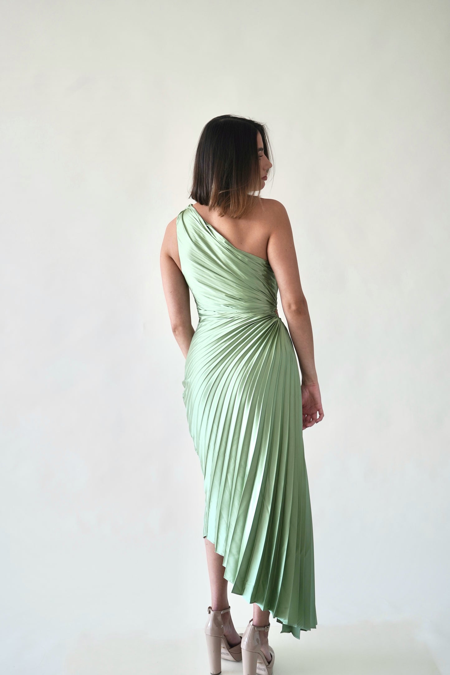 Vestido Midi Asimétrico