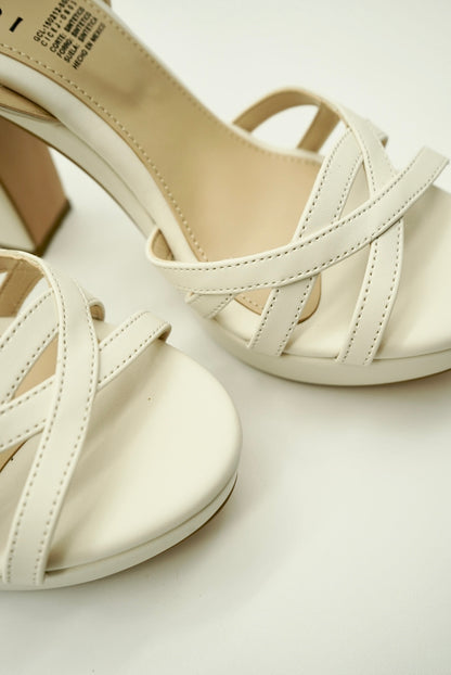Zapato Tacón Hueso