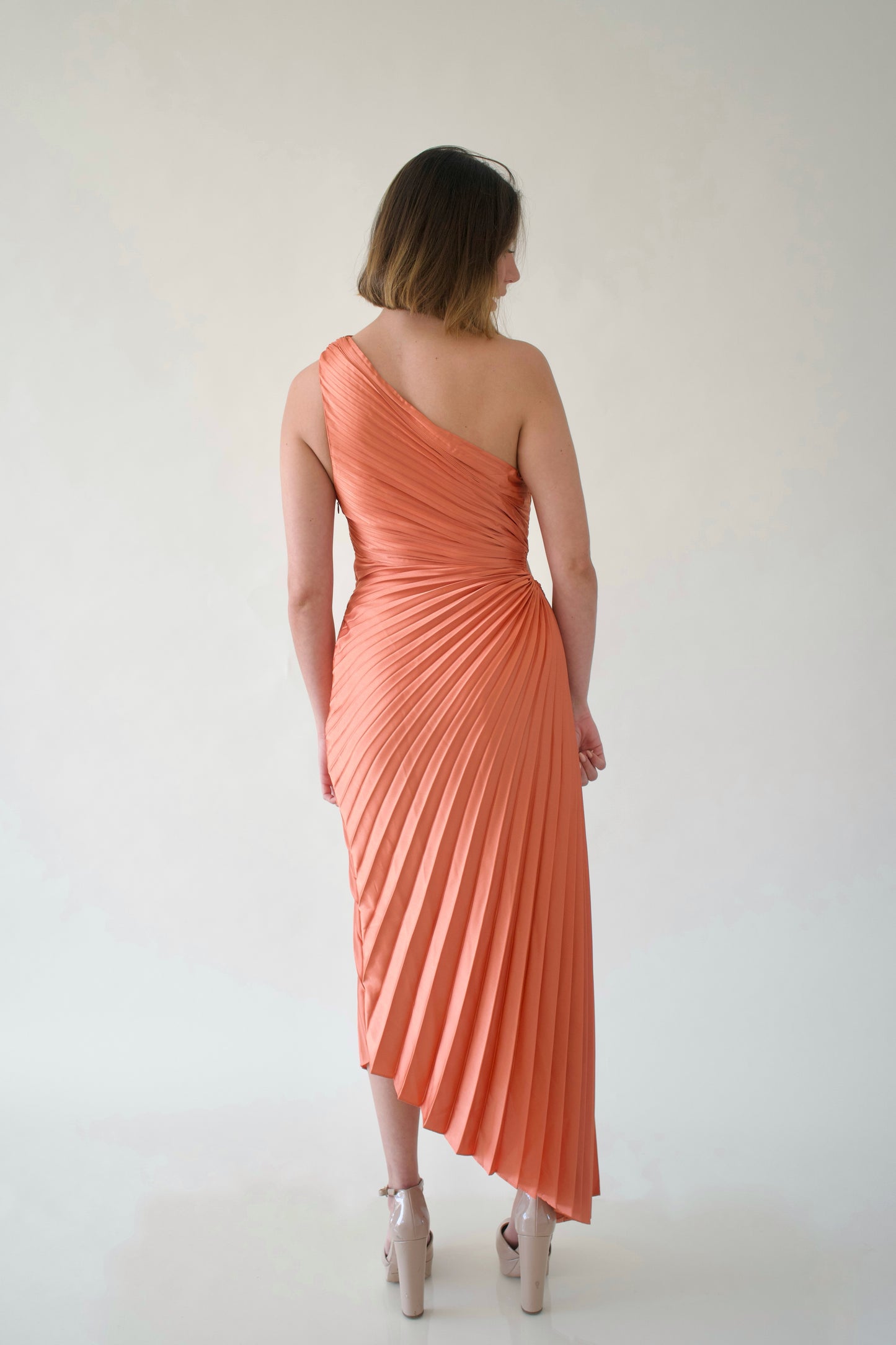 Vestido Midi Asimétrico