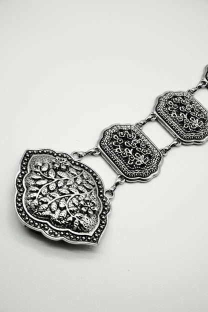 Cinturón cadena relieve