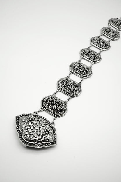 Cinturón cadena relieve